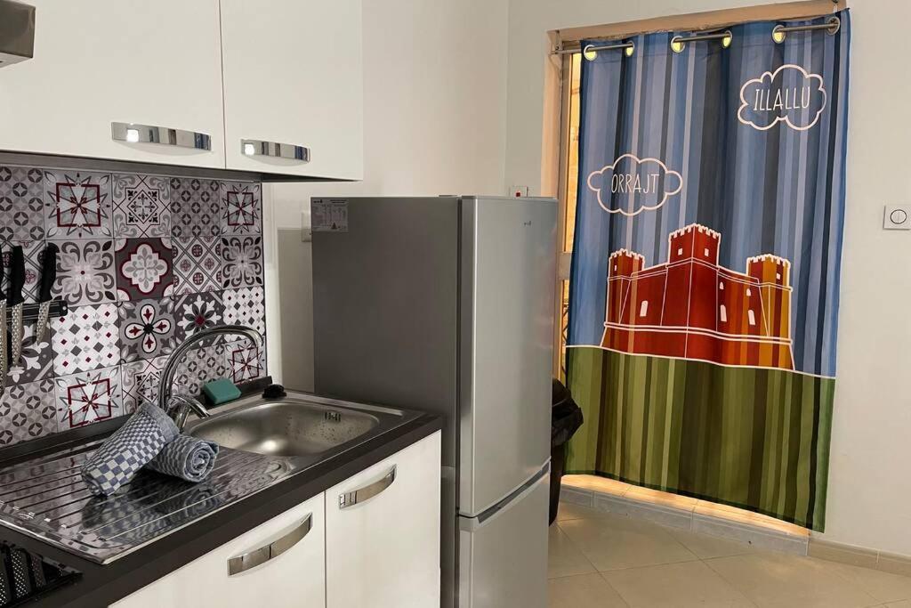 2 Bed Apt In Heart Of St Julians - 5Min From Seafront Saint Julian's Εξωτερικό φωτογραφία